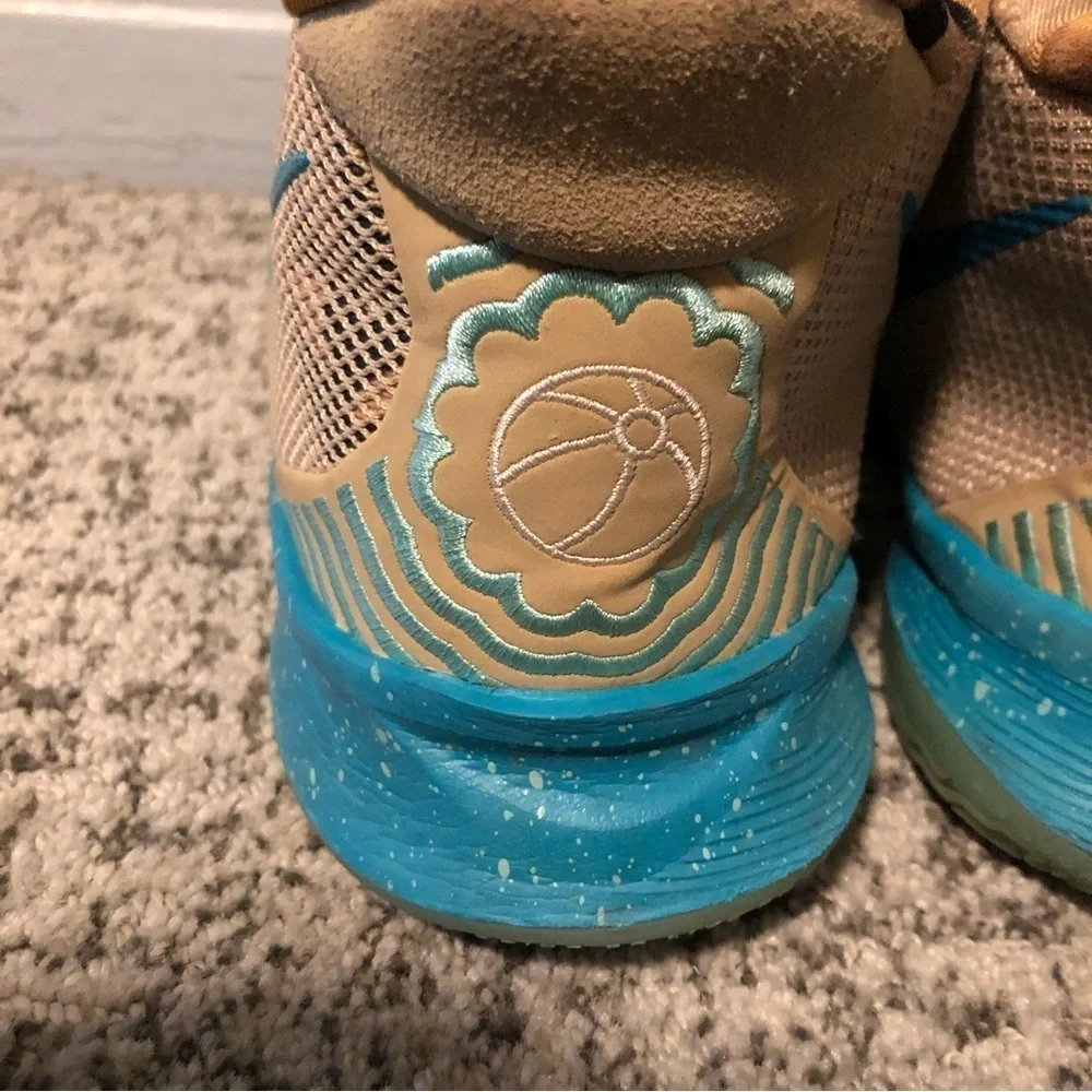 Nike Kyrie 7 Ripple Grade School Blue & Brown Camo Sneakers Size 6 Youth